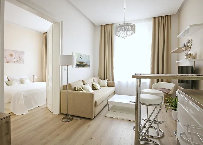 Luxury Center Apt. Charles Bridge Walking Distance Apartment