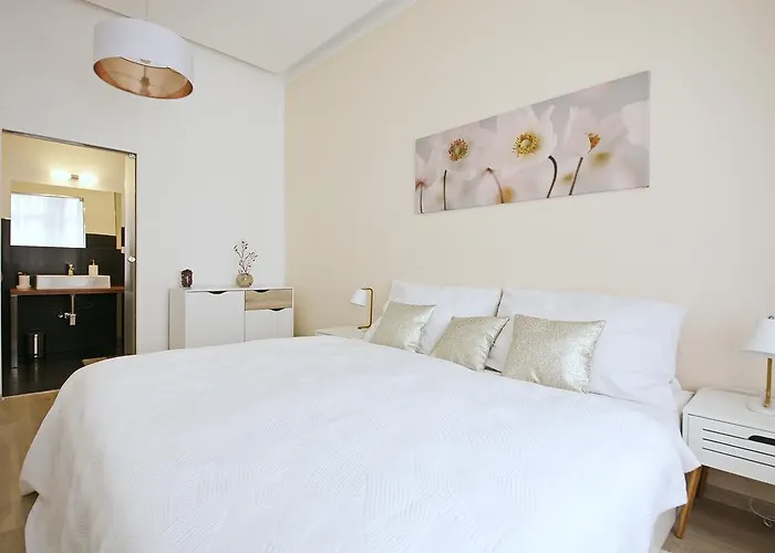 Luxury Center Apt. Charles Bridge Walking Distance Appartement